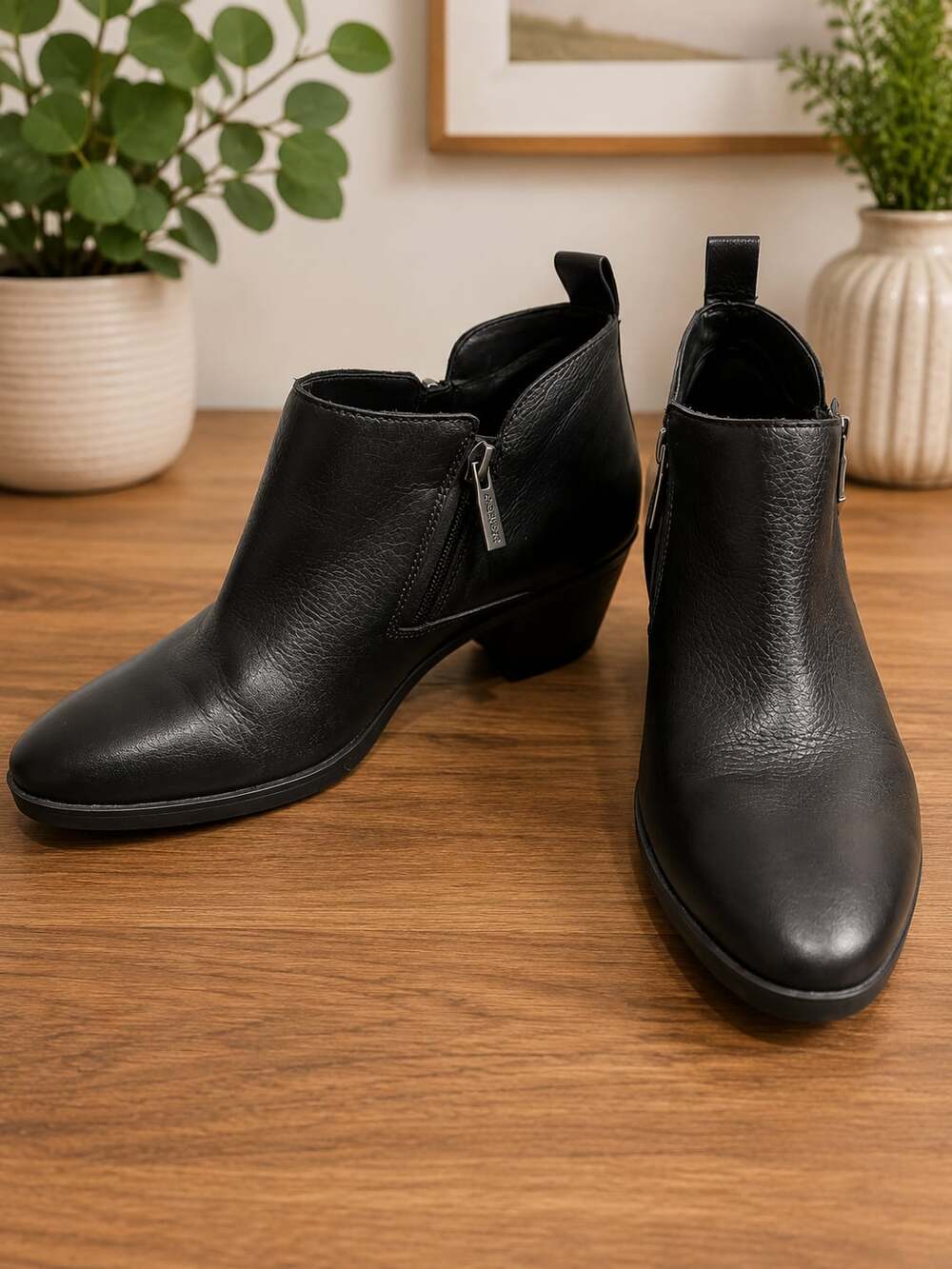 Vionic Cecily Waterproof Leather Ankle Boots Black Wide 8.5 Side Zip